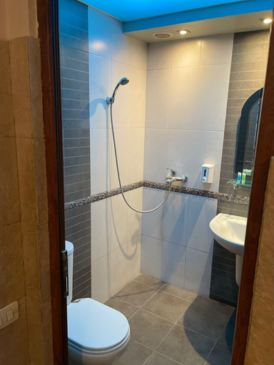 Bathroom 5, New York Capsule Hotel, Yerevan