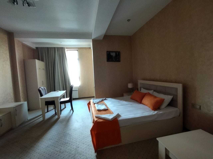 Bedroom 3, Art, Baku