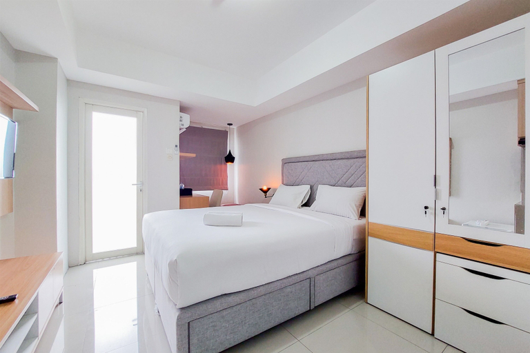 Room 2, Cozy Living Studio Room At Baileys Apartment, South Tangerang