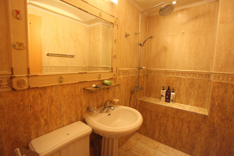 Bathroom 4, CNN Hotel, Changwon