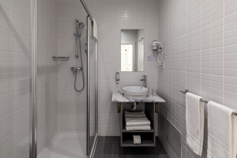 Bathroom 4, Hotel Cidade de Olhão, Olhão