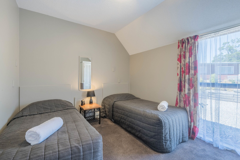 Bedroom 2, Manuka Crescent Motel, Queenstown-Lakes