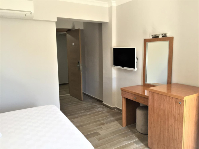 Bedroom 5, Dikelya Hotel, Dikili