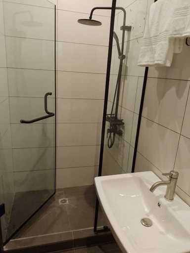 Bathroom 3, The Grid Residence, Ikeja