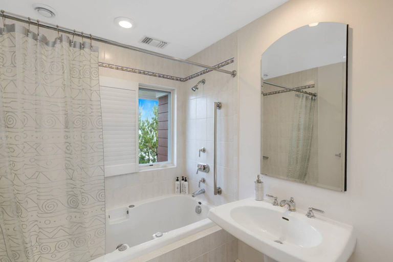 Bathroom 4, Rockcleft, Essex