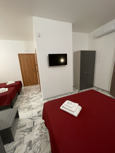 Bedroom 4, B&B CENTRALE, Caltanissetta