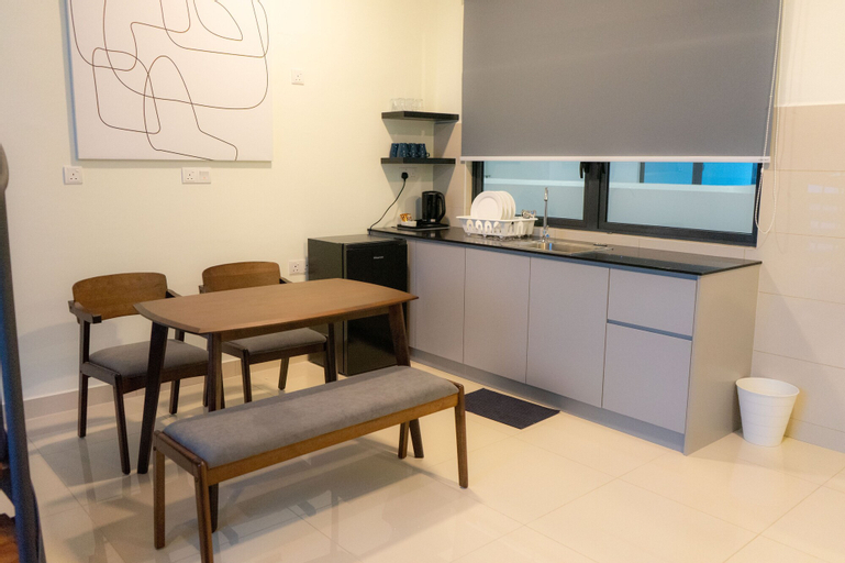 Dining Room 7