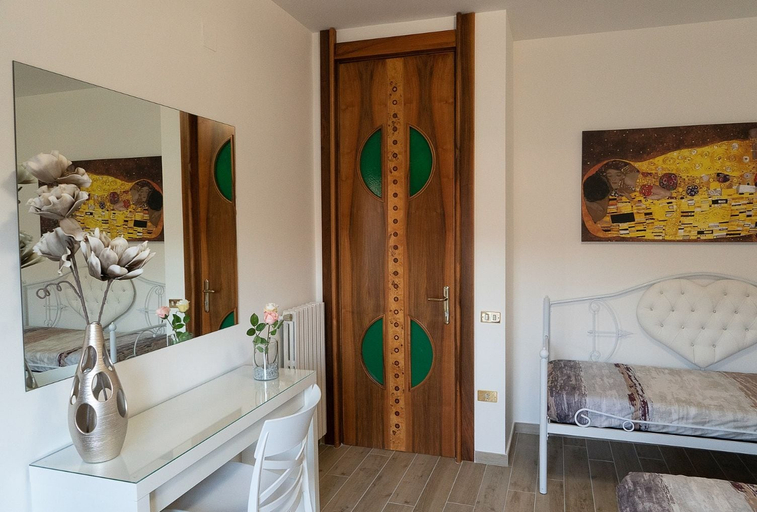 Bedroom 4, B&B Il Cavaliere, Salerno