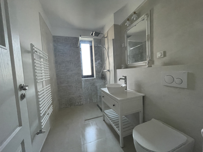 Bathroom 3, Iarca Inn, Municipiul Bucuresti