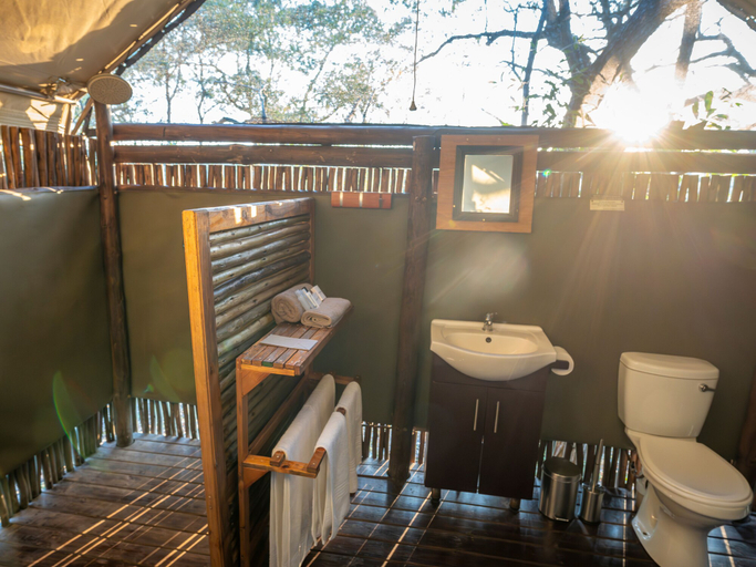 Bathroom 4, Buffalo Rock Tented Camp, Ehlanzeni