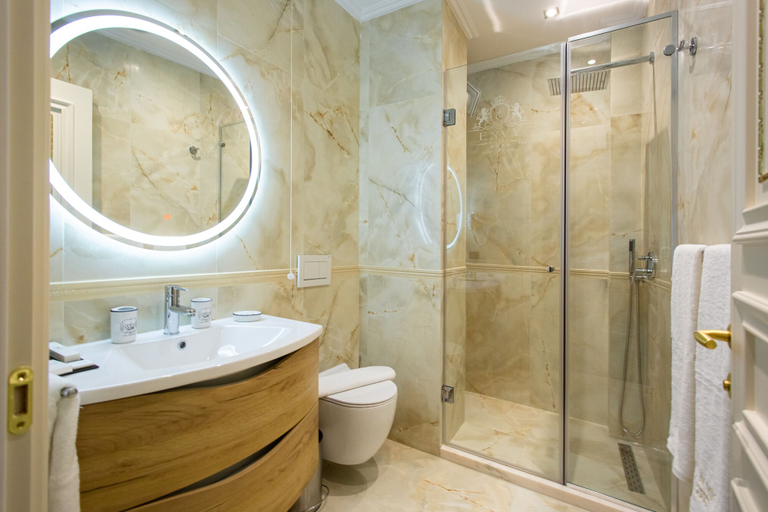 Bathroom 4, Envy Hotel, Durrësit