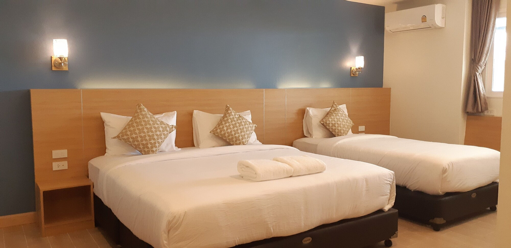 Bedroom 1, Ceniq Hotel , Muang Lampang