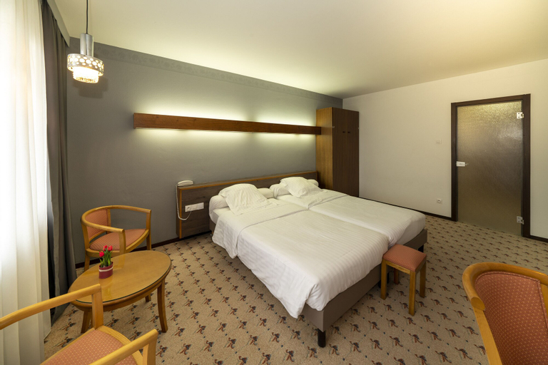 Bedroom 9