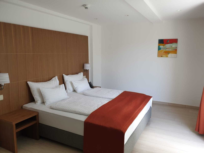 Bedroom 4, Aparthotel Miramare, Makarska