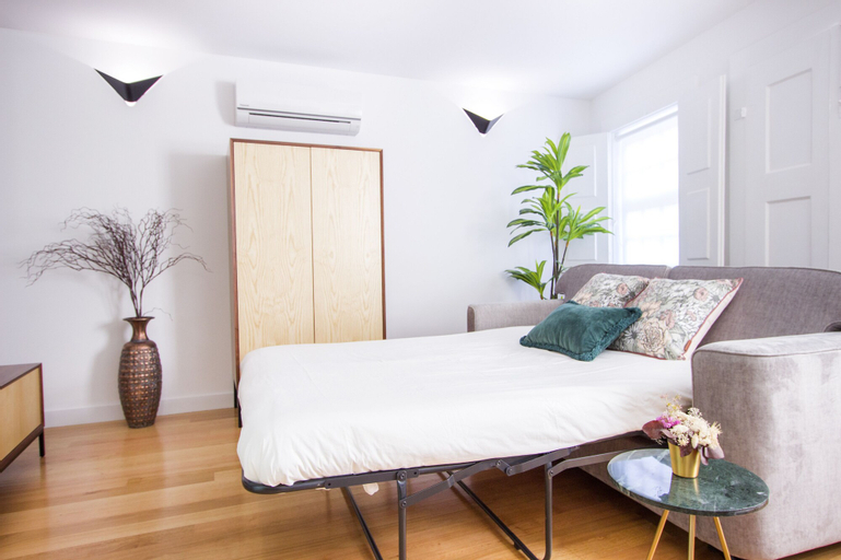 Bedroom 12