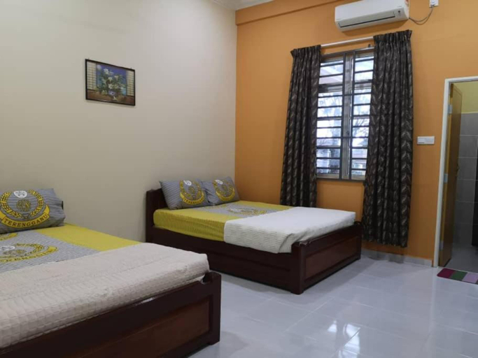 Bedroom 4, Villa Sentosa, Kuala Terengganu