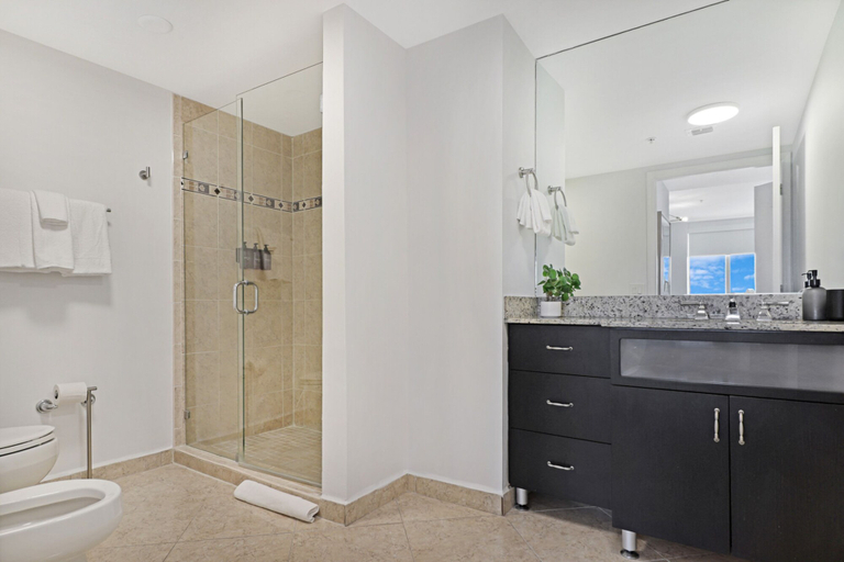 Bathroom 4, Roami at Sunny Isles, Miami-Dade