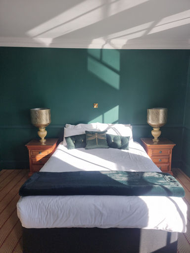Bedroom 3, The Royal Oak Hotel, Kent