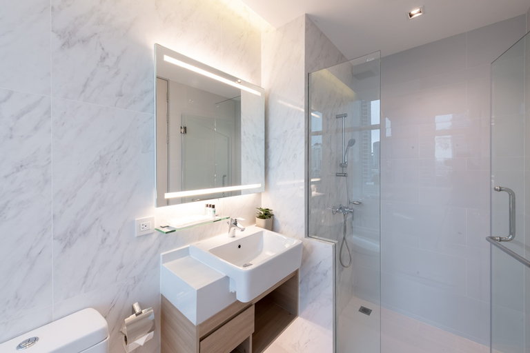 Bathroom 7