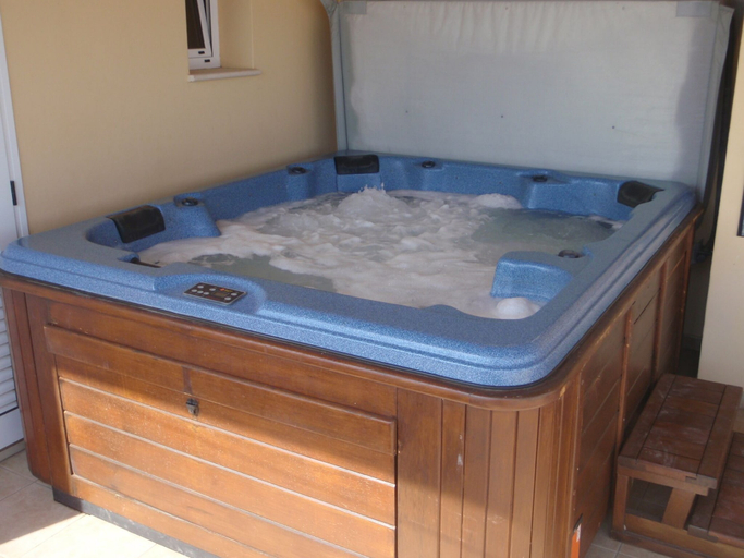 Bathroom, top View Villa Pool- Not Overlooked - Panoramic Views -free Wifi-uk Tv