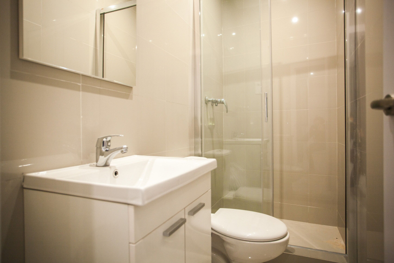 Bathroom 5, Gran Central Suites, Madrid