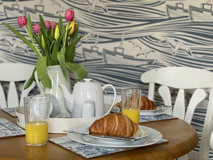 Food & Drinks 5, Fayvan Apartments, North Yorkshire