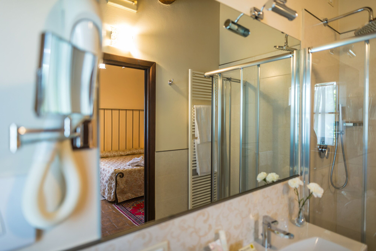 Bathroom 5, L'Antico Forziere Hotel & SPA, Perugia