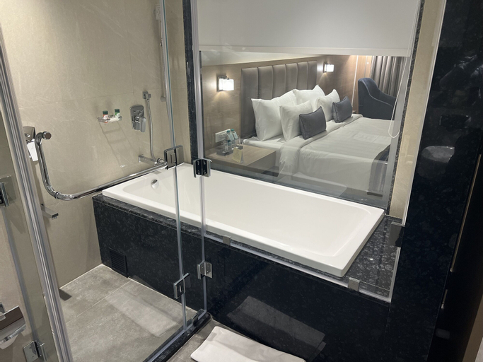 Bathroom 4