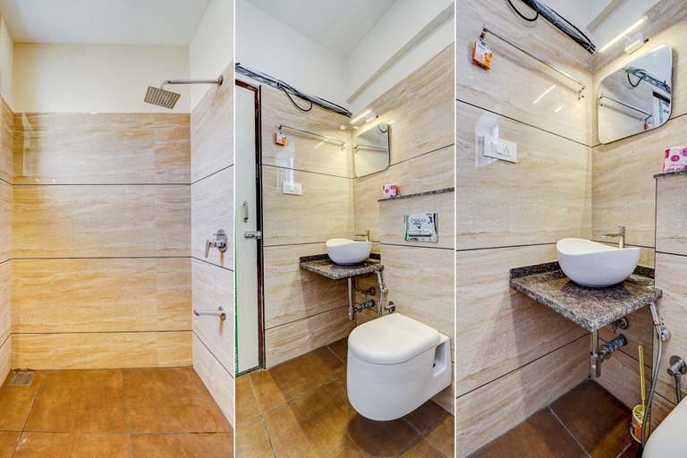 Bathroom, Fabhotel Green Park Residency, Bangalore