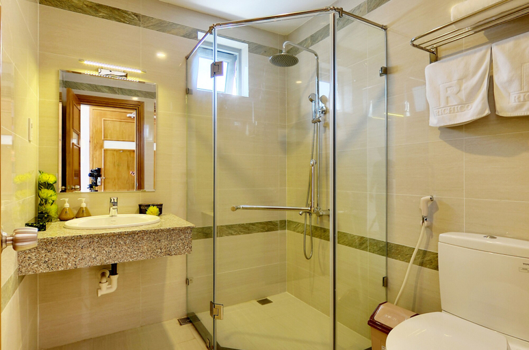 Bathroom 3, Richico Luxury Apartel Ocean, Da Nang