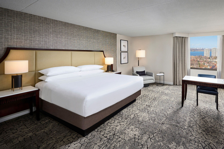Bedroom 5, Sheraton Hamilton, Hamilton