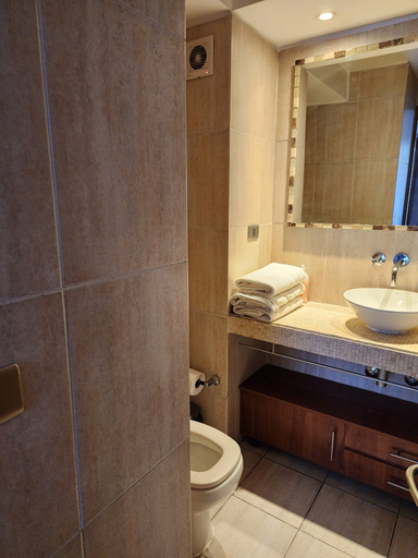 Bathroom 3, La Avenida Deptos Amoblados, Santiago