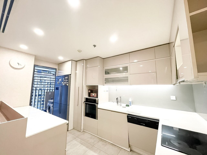 Others 5, River Gate Apartment D1, District 4