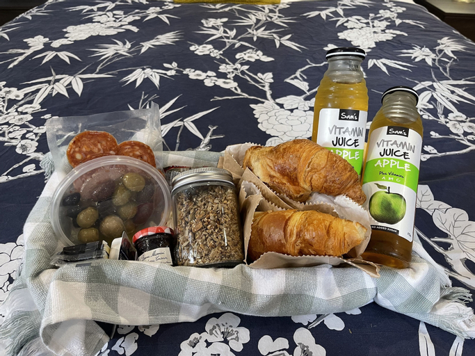 Food & Drinks 4, Oakdene Vineyards Guesthouse, Greater Geelong - Pt B
