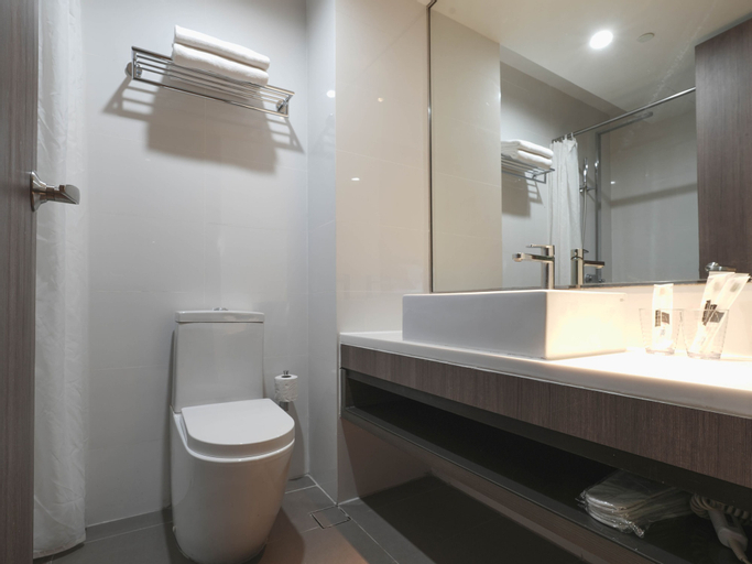 Bathroom 3