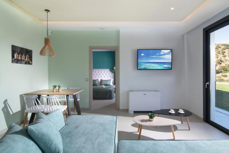 Room 5, Deluxe Villa Polydoros, Crete