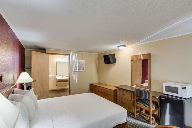 Bedroom 3, Knights Inn Ashland, Boyd