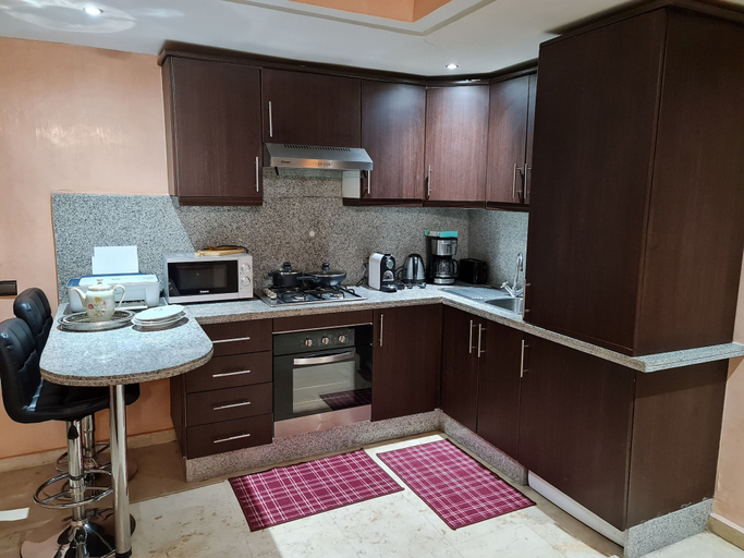 Others 3, 1 Bed Flat - Sleeps 2 - Parking - Wifi, Marrakech
