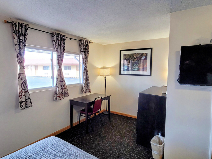 Bedroom 3, Woodland Inn, Niagara