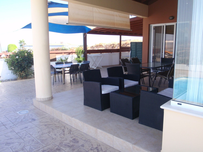 Food & Drinks 5, top View Villa Pool- Not Overlooked - Panoramic Views -free Wifi-uk Tv