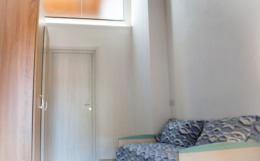 Others 5, Room Rent Morrona, Pisa