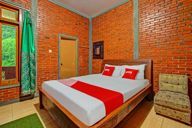 Bedroom 5, Hotel O Villa Papada, Malang