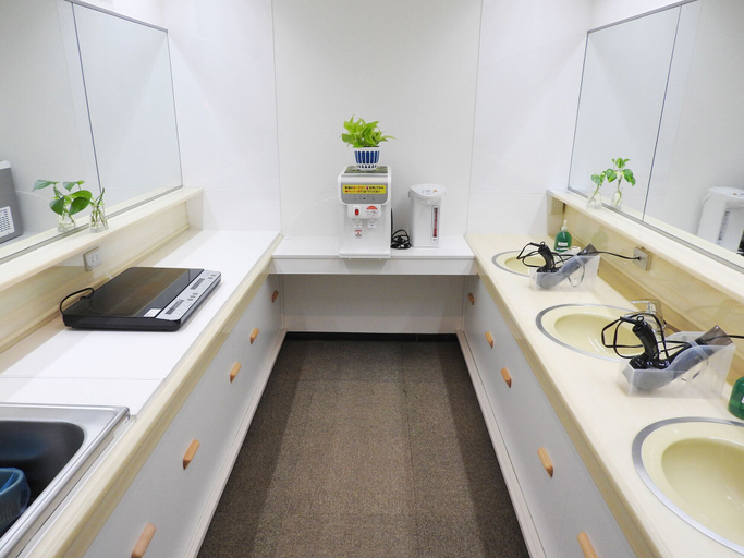 Bathroom 3, Capsule Hotel The Inn, Chiba