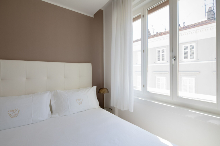 Bedroom 2, Vis a Vis Apartments, Trieste