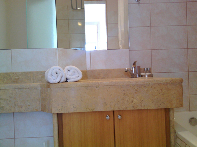 Bathroom 5, Maria Apartments, Crete