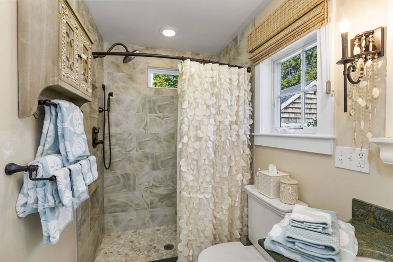 Bathroom 4, Glamorous Cabana, Essex
