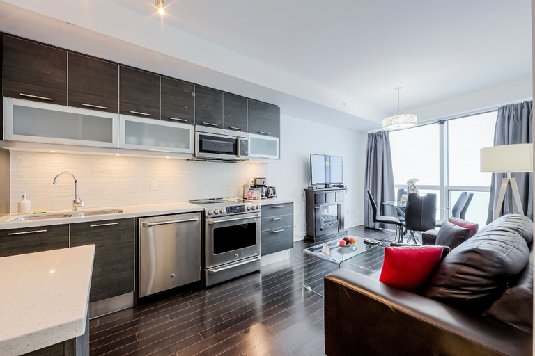 Canada Suites on Bay, Toronto