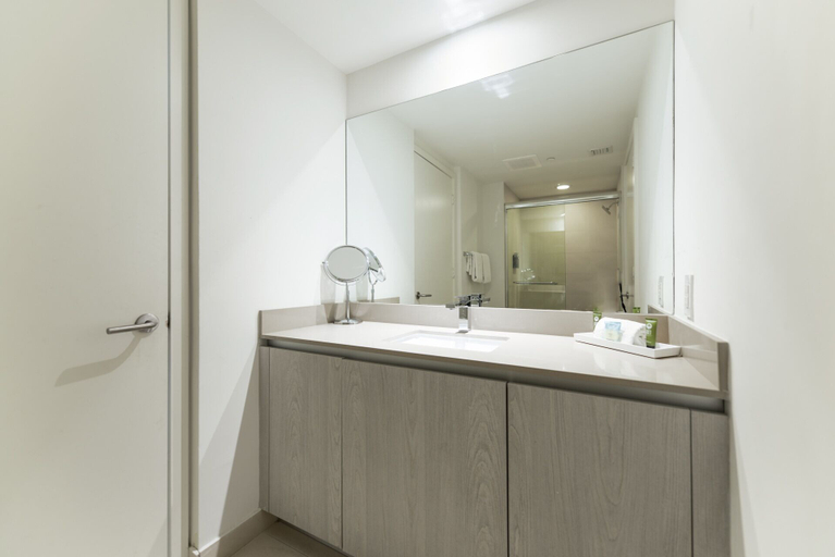 Bathroom 3, Lyfe Condo - Stay by the Beach - We Host, Broward