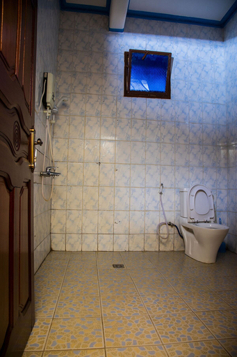 Bathroom 2, Comfort Apartment, Kicukiro