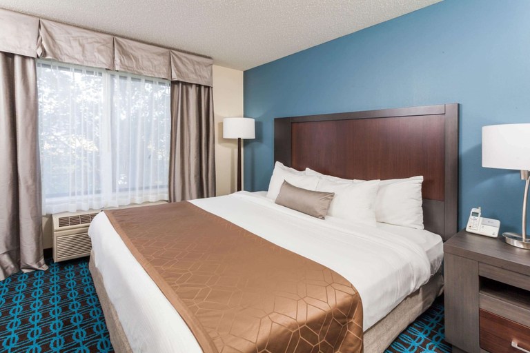 Bedroom 3, Wingate by Wyndham Chicago Schaumburg, Cook